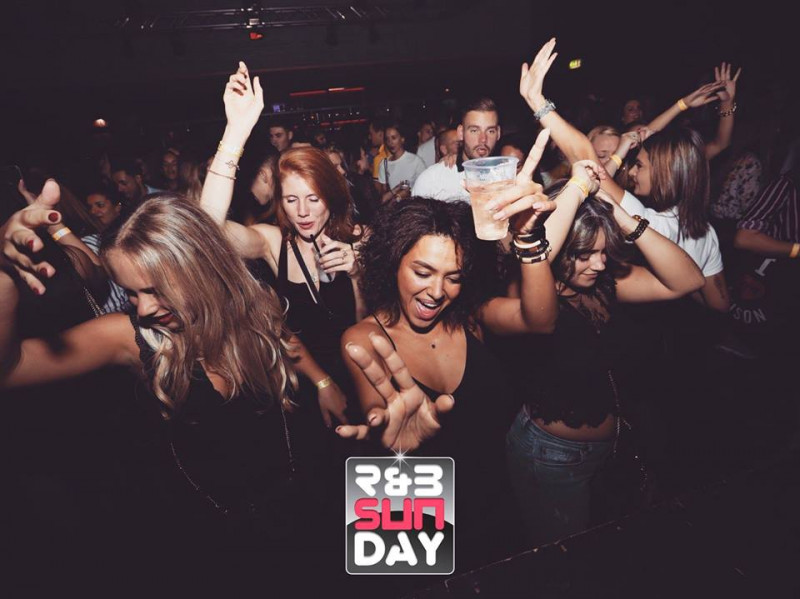 R&B Sunday XL - Paaszondag